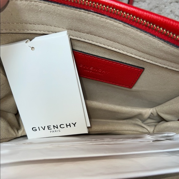 NWT Givenchy Poppy Crossbody Handbag - Picture 7 of 14